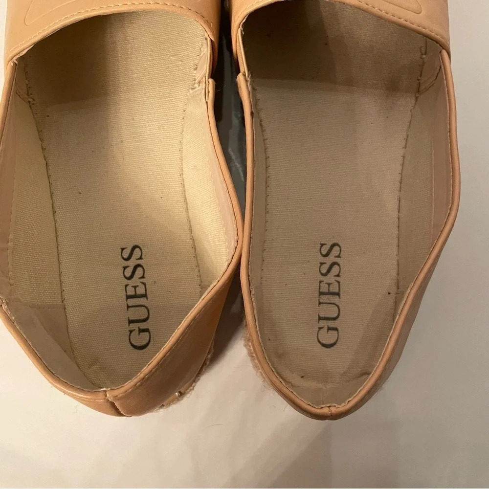 ✨ Guess Glitter Flats! Woman’s Size 7.5 ✨ - Picture 5 of 8